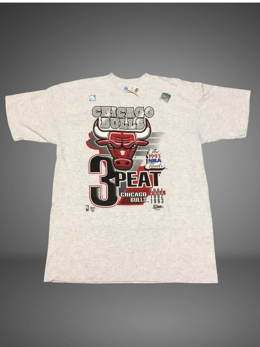 Vintage 1993 Chicago Bulls NBA Finals 3-PEAT Gray T-Shirt Men’s sz XL #1 JORDAN